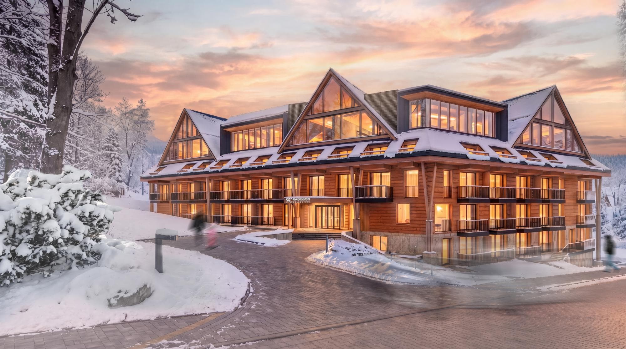 Radisson Zakopane — widok na kompleks hotelowy i otoczenie